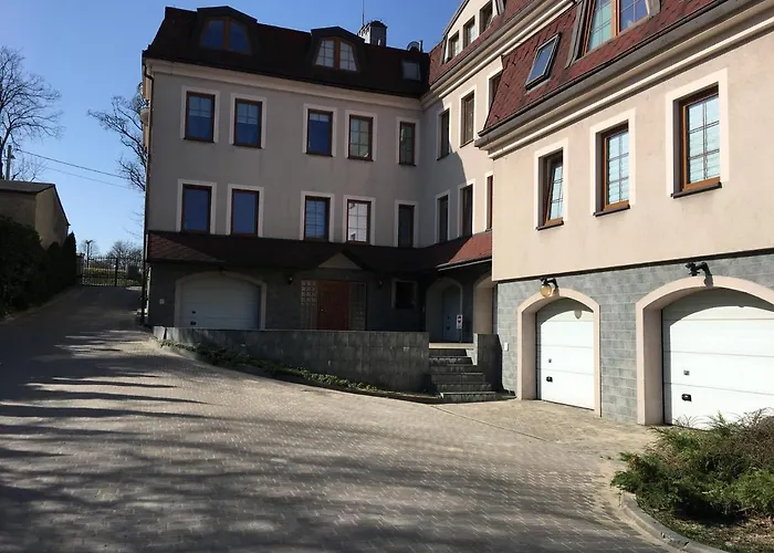 Ap 12 דירה צ'סטוצ'ובה